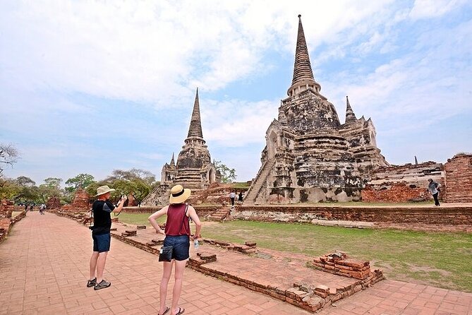 Ayutthaya Funky Frogy Tuk Tuk Experience With Famous Temple - Why the Froggy tuk-tuk is a useful way to see Ayutthaya