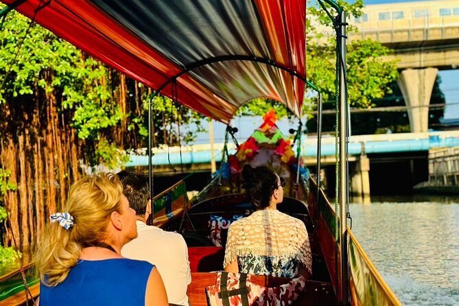 Bangkok 3-in-1 Tour: Longtail Boat,TukTuk & Street Food Adventure - Chinatown after dark