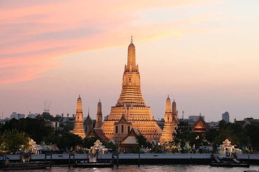 Bangkok: A 4 Hours Tuk Tuk Sightseeing Tour Iconic Landmarks - An evening route through Bangkok’s old city