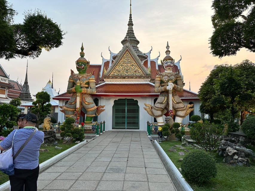Bangkok: A 4 Hours Tuk Tuk Sightseeing Tour Iconic Landmarks - Wat Pho in the cooler evening air
