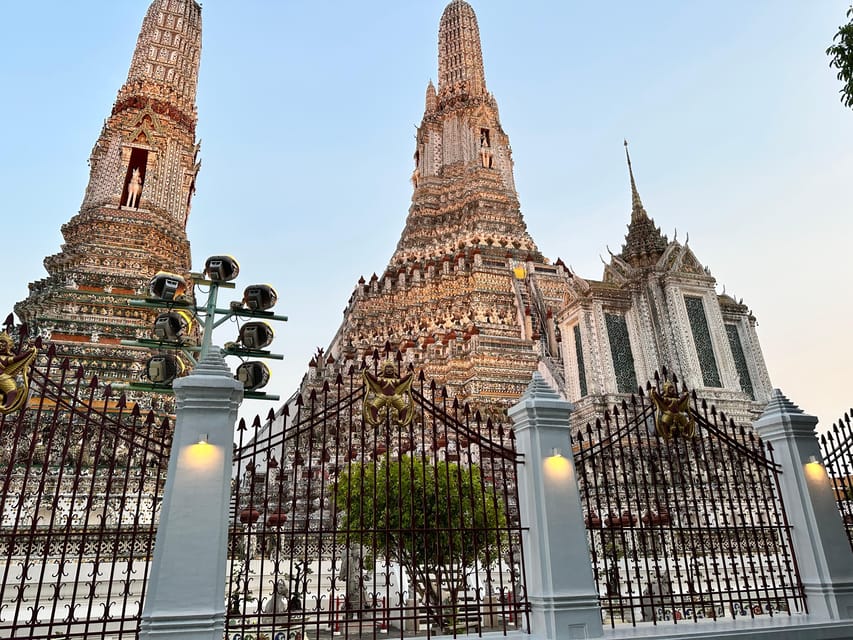 Bangkok: A 4 Hours Tuk Tuk Sightseeing Tour Iconic Landmarks - Ending with food in Chinatown
