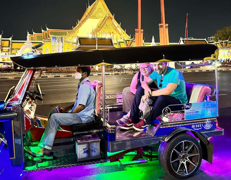 Bangkok Adventure Tuk Tuk Food Tour - The first tuk tuk ride through Old Bangkok