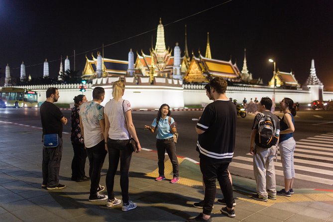 Bangkok by Night: Temples, Markets and Food Tuk-Tuk Tour - Dinner, with the restaurant changing by day