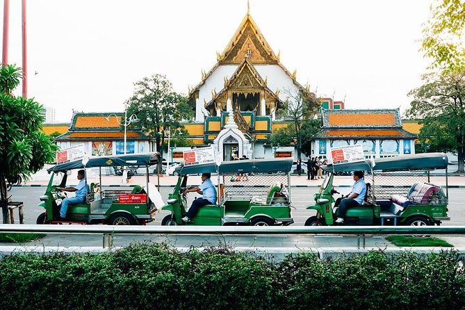 Bangkok Combo: Tuk Tuk App Pass, Chao Phraya Boat & E-sim - Rattanakosin: the best use of the pass