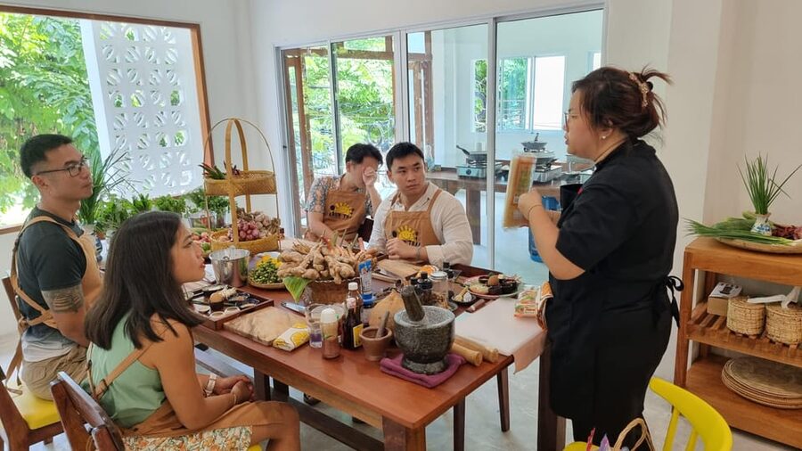 Bangkok: Cooking Class + Tuk Tuk Ride + Market Tour - What to Wear and What to Tell the School