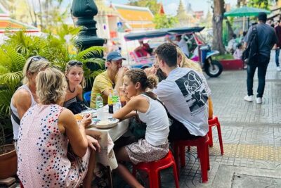 Bangkok Day Tour: Food, Temple & Tuk-Tuk
