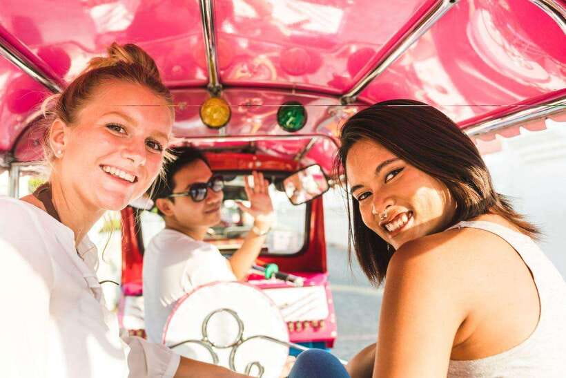 Bangkok Electric Tuk Tuk: Street Food & Markets - Finishing among the flowers at Pak Khlong Talat