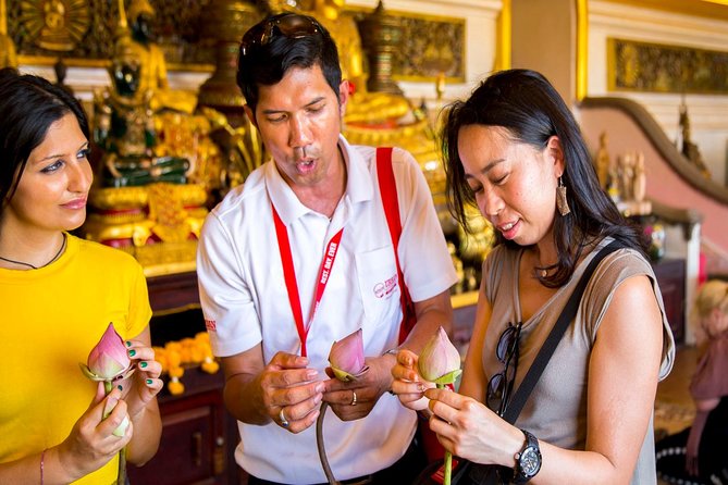 Bangkok Electric Tuk Tuk: Thonburi, Wang Lang & Food Tour - Baan Bu and six generations of pottery