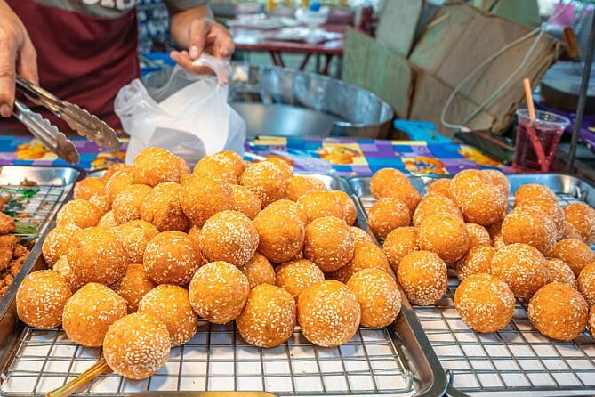 Bangkok Evening Food Tour by Tuktuk - What the $75 price gets you