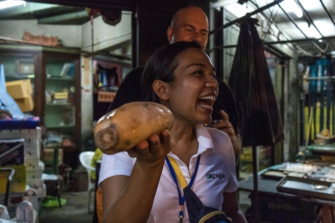 Bangkok Evening Street Food Tuk Tuk Adventure - Worachak Road and a Michelin-mentioned stop