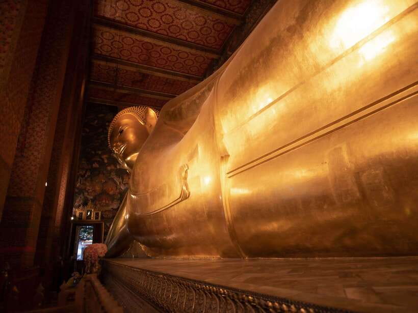Bangkok: Evening Tour with Wat Arun, Wat Pho & Tuk Tuk Ride - Who should book this Bangkok evening tour?