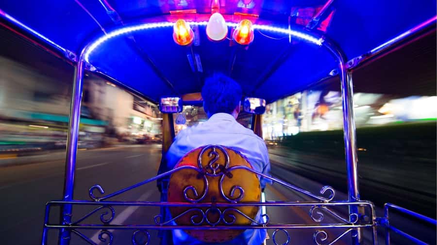 Bangkok: Lebua Sky Bar & China Town Street Food by Tuk Tuk - Pak Khlong Market and Bangkok’s flower trade