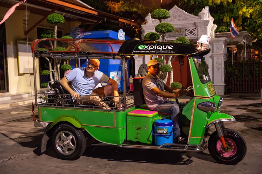 Bangkok: Markets, Temples and Food Night Tour by Tuk Tuk - Key points at a glance