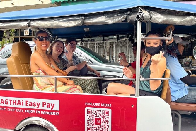 Bangkok Michelin Food Tour (3 Stops, 8 tastings) - First food stop: Michelin Guide recognition without the formal dining room