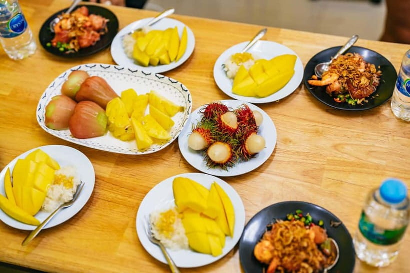 Bangkok: Midnight Food Tour by Tuk-Tuk - Why this Bangkok food tour works so well at night