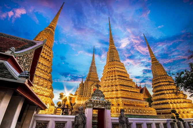 Bangkok Night Lights: Famous Landmarks by Tuk Tuk - The transport mix is the main attraction