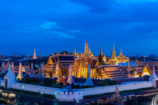 Bangkok Night Lights: Temple & City Tour by Tuk Tuk (SHA Plus) - A tuk-tuk ride to the Giant Swing