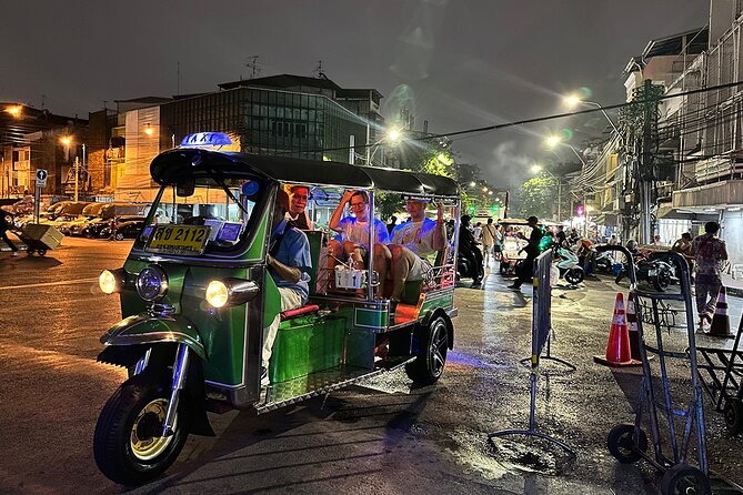 Bangkok Night Tour: Food, Temple & Tuk Tuk - Key points to know before booking