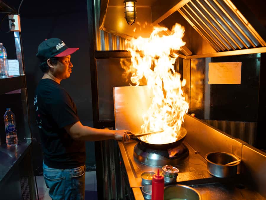 Bangkok Street Food and Night Lights by Tuk Tuk - Why this Bangkok night tour works