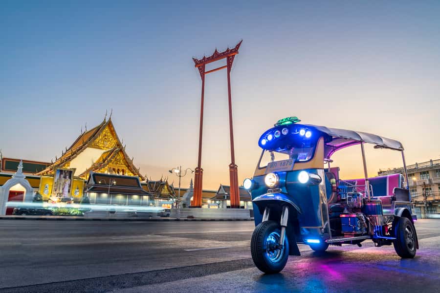 Bangkok Street Food and Night Lights by Tuk Tuk - Starting near Hua Lamphong Station