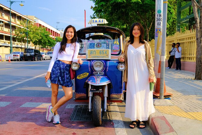 Bangkok Thrilling Tuk Tuk Tour (Private & All-Inclusive) - Thai dinner at Mit Ko Yuan