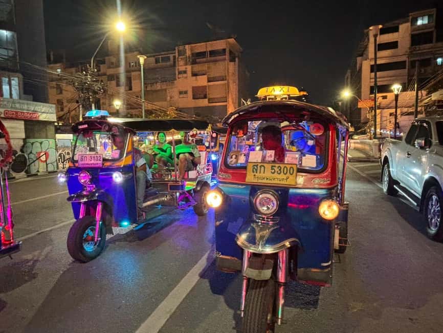 Bangkok: Tuk Tuk Adventure Chinatown Michelin Food & Temples - The Giant Swing, Wat Saket, and old Bangkok landmarks