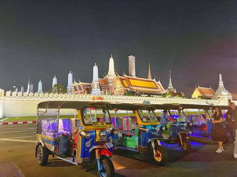 Bangkok Tuk-Tuk by Night with Chinatown Street Food Meal - Meeting at Saphan Taksin and taking to the river