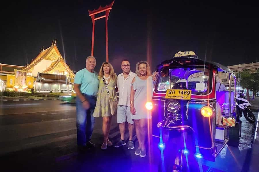 Bangkok Tuk Tuk Night Tour with Chinatown visit - The Flower Market and Bangkok’s everyday rhythm