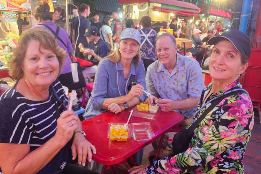 Bangkok Tuk Tuk Night Tour with Chinatown visit - The optional Khao San Road finish