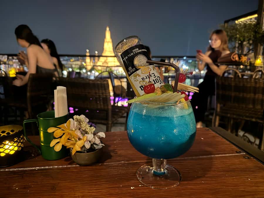 Bangkok: TUK TUK Tour Night Life Private with Hotel Pick Up - Chinatown is the evening’s food finale