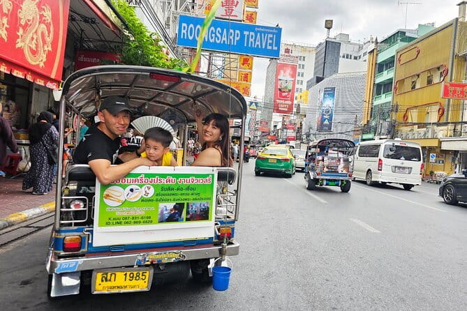 Bangkok TUK TUK Twilight Cultures Market and Food Taste - Song Wat Road brings old Bangkok into focus