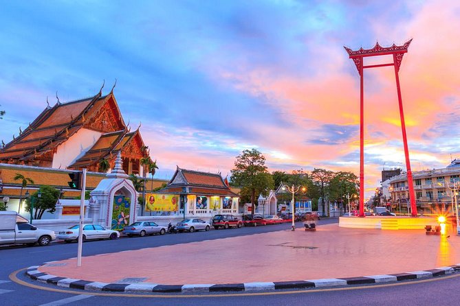 Bangkok Under the Night Lights by TUK-TUK (SHA Plus) - Bangkok by boat, rails, and tuk-tuk after sunset