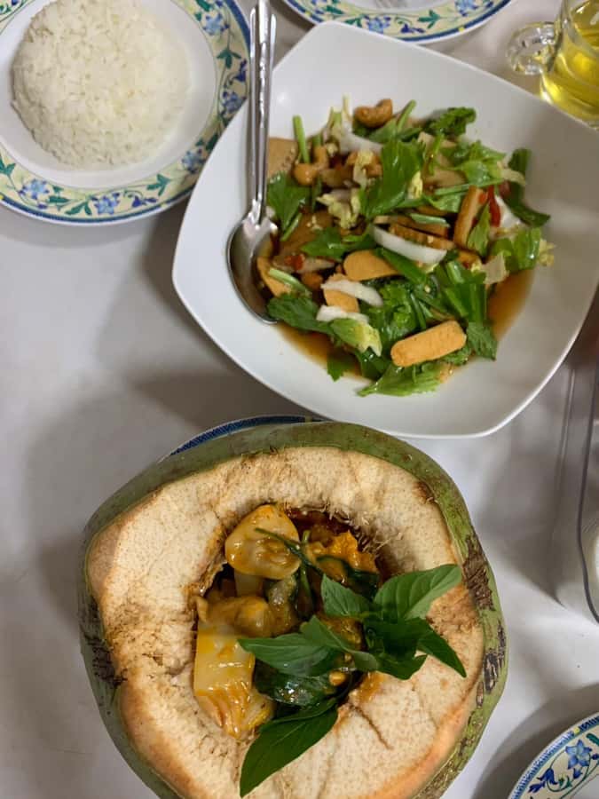 Bangkok: Vegetarian Food Tour with Tuk Tuk Ride - The tuk-tuk ride to Pak Khlong Talat