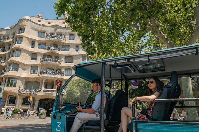 Barcelona: City Highlights Private Tuk-Tuk Tour - Starting near Carrer de la Diputació