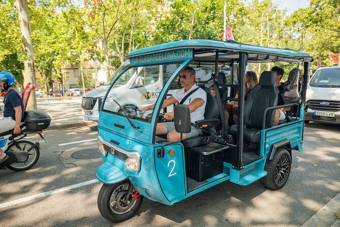 Barcelona Panoramic Private Tuk Tuk Tour - Columbus Column, the old harbor, and La Barceloneta