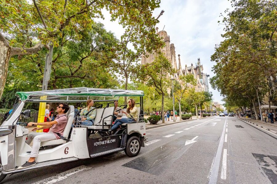 Barcelona: Private City Tour by Eco Tuk Tuk - The Sagrada Familia from the street