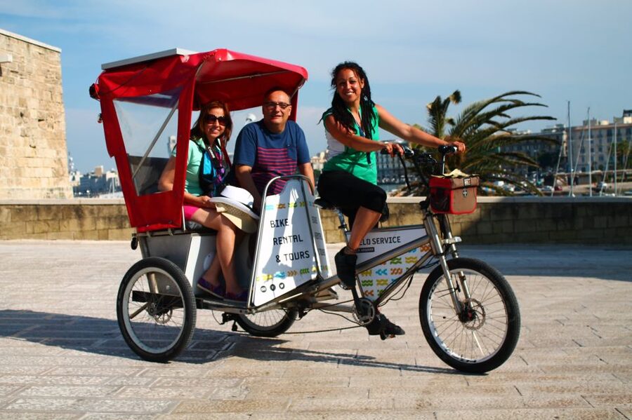 Bari: Old Town Guided Eco-Friendly Rickshaw Tour - Key points to know before booking