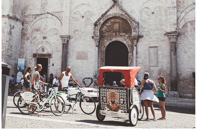Bari Rickshaw Tour with Museum Visits - Why a rickshaw works well in Bari’s Old Town