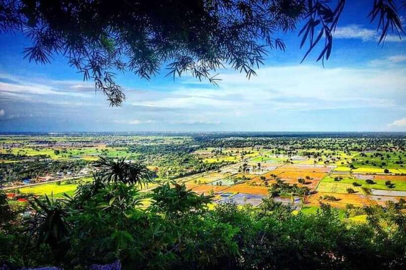 Battambang: Bamboo Train, Bat Cave, Killing Cave by Tuk Tuk - Who should book this Battambang tour