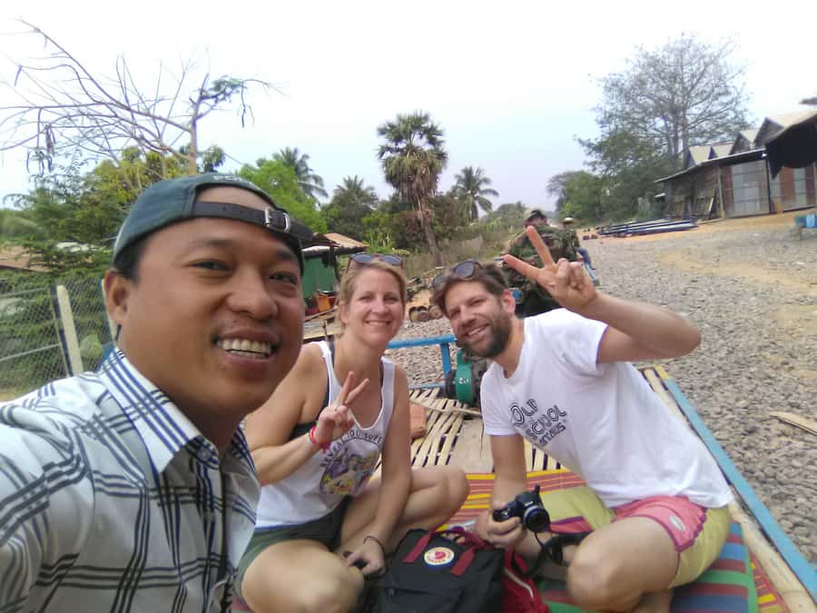 Battambang family tuktuk tour BambooTrain/Wat Banan/Bat cave - The Bamboo Train and its one-track puzzle