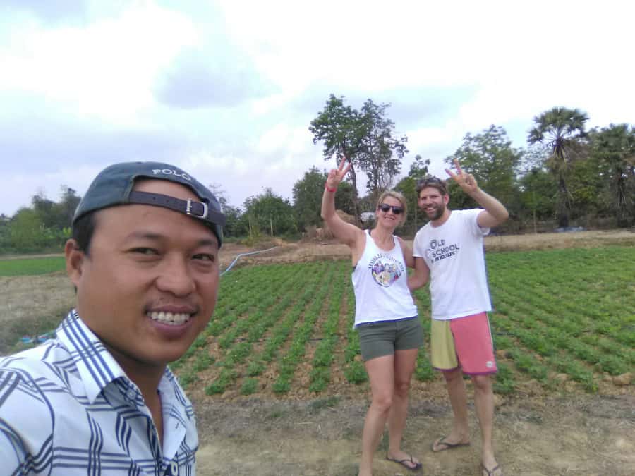 Battambang family tuktuk tour BambooTrain/Wat Banan/Bat cave - Along the Sanker River and through working farms
