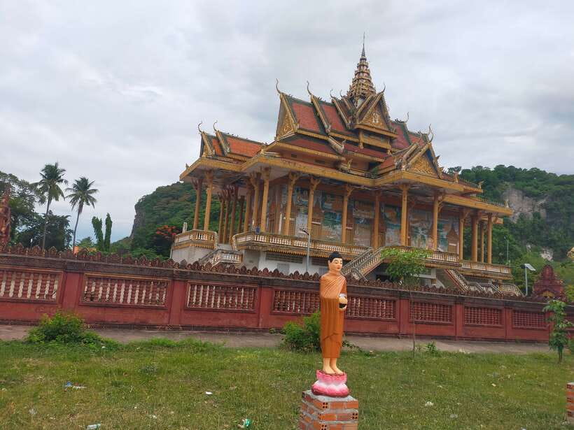 Battambang: Tuk-Tuk, Bamboo Train, Killing/Bat Caves, Sunset - Starting in Battambang by tuk-tuk