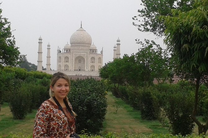 Behind the Taj Mahal with Sunrise or Sunset view by Tuk Tuk Ride - Sunrise or sunset: choosing the right departure