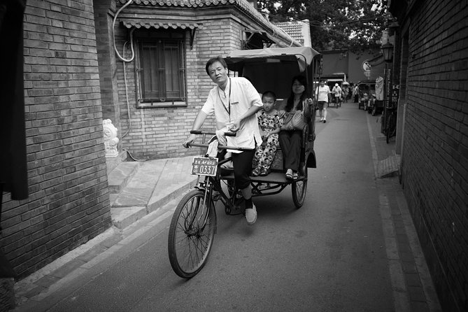 Beijing Old Hutongs Tour by Rickshaw - What this three-hour Beijing tour is really like