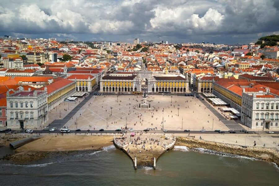 Belem: 4-HOUR Guided Tuk Tuk Tour in Historic BELEM - LX Factory: Lisbon’s creative opening act