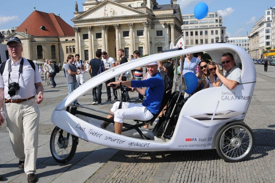 Berlin: Private Guided E-Rickshaw Tour - Key points at a glance