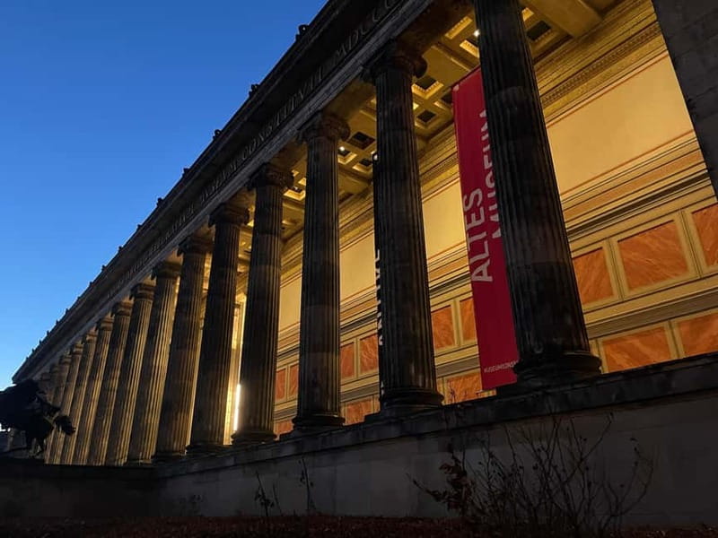 Berlin: Private Sightseeing Tour in an E-Rickshaw - Bebelplatz and the weight of the past