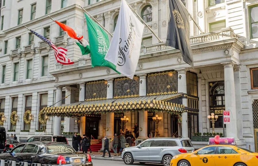 Best of NYC: Top-Rated Gossip Girl TV Locations Pedicab Tour - The guides can make or break the experience