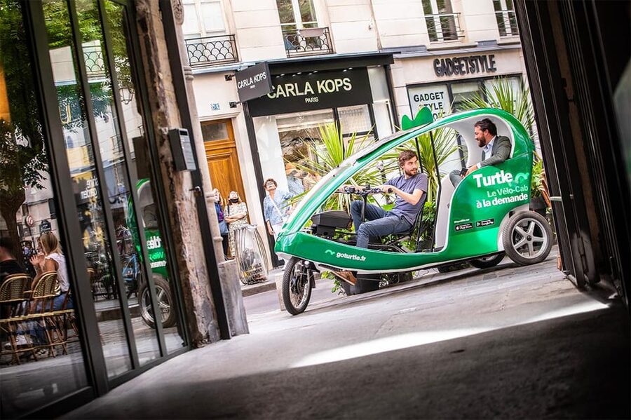 Best of Paris Private Rickshaw bike Tour with guide - What the guide and audio setup are really like