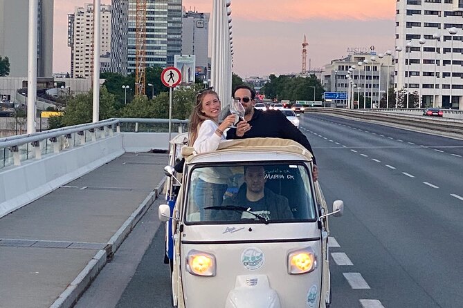 Best of Vienna Tour in TUK TUK! - The guide’s role: facts, questions, and local suggestions
